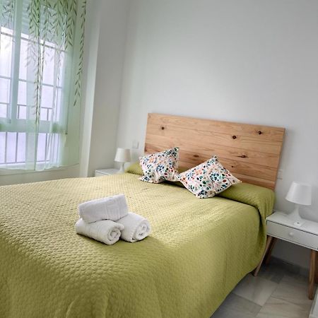 Apartamentos Don Diego La Carihuela ตอร์เรโมลิโนส ภายนอก รูปภาพ