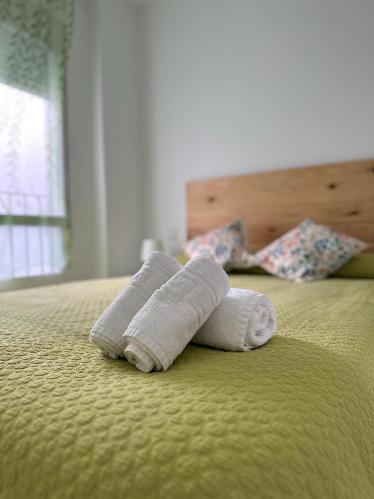 Apartamentos Don Diego La Carihuela ตอร์เรโมลิโนส ภายนอก รูปภาพ